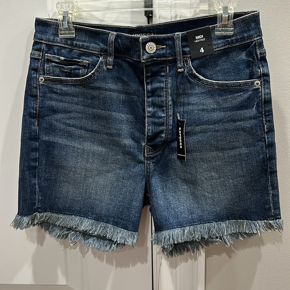 Women’s EXPRESS Jean Shorts